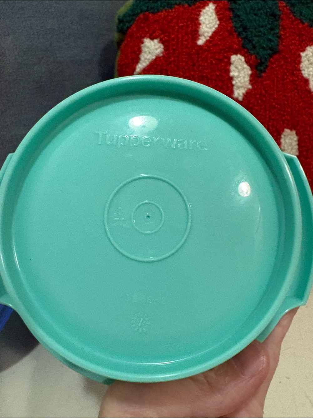 Tupperware small Blue Round Plastic snack Containers with lids 16pc - Picture 7 of 7